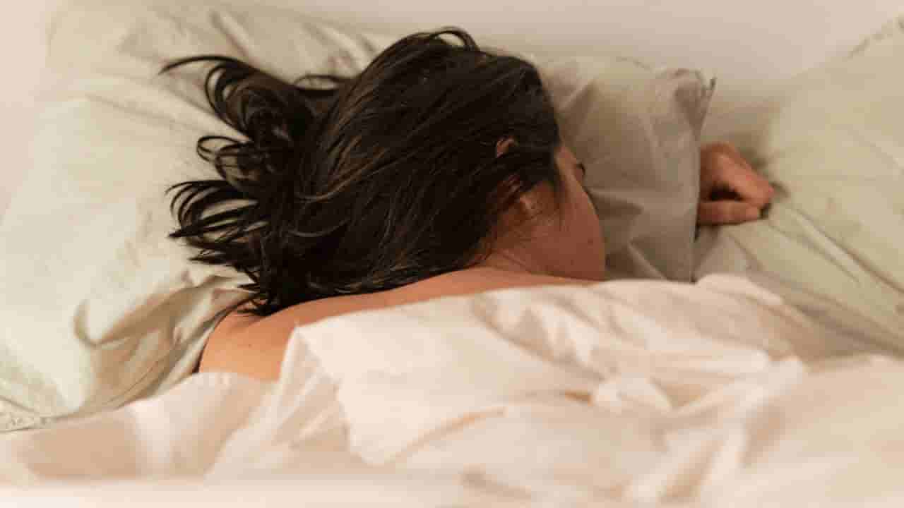 Wet Hair: ಒದ್ದೆಯಾದ ಕೂದಲಿನೊಂದಿಗೆ ಮಲಗಬಾರದು ಎನ್ನುವುದೇಕೆ?