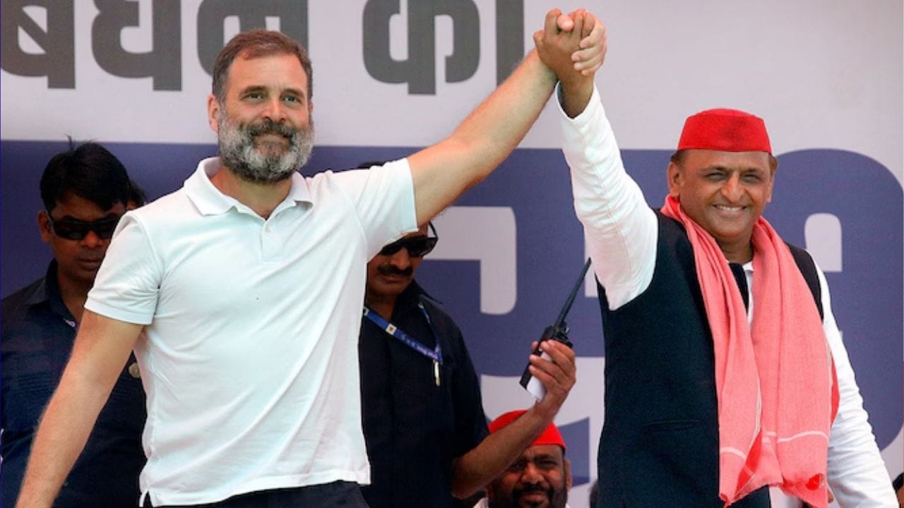 ಯುಪಿ ಚುನಾವಣೆ 2027: ಕಾಂಗ್ರೆಸ್ಗೆ ಕೇವಲ 60-70 ಸೀಟು ಬಿಟ್ಟುಕೊಡಲು ಎಸ್ಪಿ ಪ್ಲಾನ್, 200 ಸೀಟುಗಳಿಗೆ ಪಟ್ಟುಹಿಡಿದ ಕೈ ಪಡೆ ಯುಪಿ ಚುನಾವಣೆ 2027: ಕಾಂಗ್ರೆಸ್ಗೆ ಕೇವಲ 60-70 ಸೀಟು ಬಿಟ್ಟುಕೊಡಲು ಎಸ್ಪಿ ಪ್ಲಾನ್, 200 ಸೀಟುಗಳಿಗೆ ಪಟ್ಟುಹಿಡಿದ ಕೈ ಪಡೆ