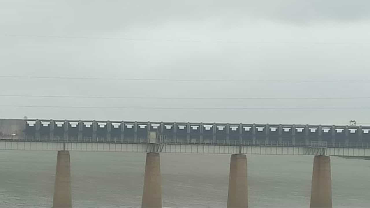 ಕರ್ನಾಟಕದ ಪ್ರಮುಖ ಜಲಾಶಯಗಳ ಇಂದಿನ ನೀರಿನ ಮಟ್ಟ: ಆಲಮಟ್ಟಿ, ಕೆಆರ್ಎಸ್, ತುಂಗಭದ್ರಾ ಡ್ಯಾಂ ಸ್ಥಿತಿಗತಿ ಹೀಗಿದೆ ಕರ್ನಾಟಕದ ಪ್ರಮುಖ ಜಲಾಶಯಗಳ ಇಂದಿನ ನೀರಿನ ಮಟ್ಟ: ಆಲಮಟ್ಟಿ, ಕೆಆರ್ಎಸ್, ತುಂಗಭದ್ರಾ ಡ್ಯಾಂ ಸ್ಥಿತಿಗತಿ ಹೀಗಿದೆ