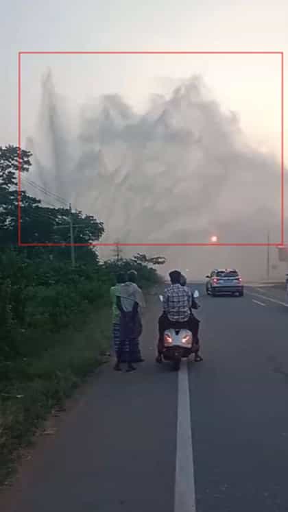 ಒಡೆದ ಭದ್ರಾ ಪೈಪ್‌ಲೈನ್: ಆಕಾಶದೆತ್ತರಕ್ಕೆ ಚಿಮ್ಮಿದ ನೀರು