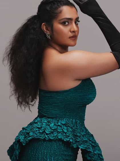 ಗ್ಲಾಮರಸ್ ಅವತಾರದಲ್ಲಿ ನಟಿ ‘ಮಿಲನ’ ಪಾರ್ವತಿ: ಚಿತ್ರಗಳ ನೋಡಿ