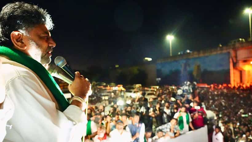 ಕಬ್ಬು ಬೆಳೆಗಾರರ ಹೋರಾಟ ತೀವ್ರ ಬೆನ್ನಲ್ಲೇ ಅಖಾಡಕ್ಕಿಳಿದ ಸಿಎಂ: ಸಮಸ್ಯೆ ಆಲಿಸಿದ ಡಿಕೆಶಿ; ಹೋರಾಟ ಕೈಬಿಡುವಂತೆ ಮನವಿ