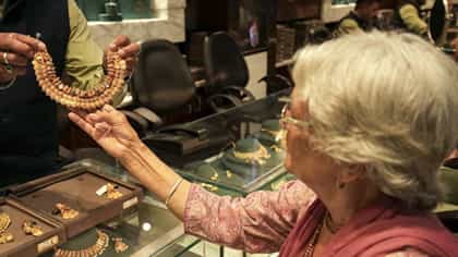 Gold Rates 25 Oct: ಚಿನ್ನದ ಬೆಲೆ ಅಲ್ಪ ಏರಿಕೆ