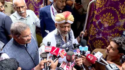 ಐಷಾರಾಮಿ ಪ್ರವಾಸಿ ರೈಲಿನಲ್ಲಿ ಪ್ರಯಾಣಿಸಿ ಖುಷಿ ಹಂಚಿಕೊಂಡ ಸಿಎಂ ಡಿಕೆಶಿ !