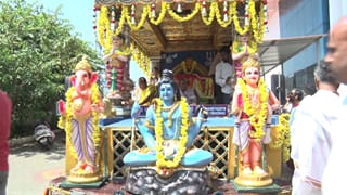 ಹಾಸನಾಂಬೆ ಚಿನ್ನಾಭರಣ ಖಜಾನೆಯಿಂದ ದೇಗುಲಕ್ಕೆ ಸ್ಥಳಾಂತರ; ಜಾತ್ರಾ ಮಹೋತ್ಸವದ ಧಾರ್ಮಿಕ ಕಾರ್ಯಗಳಿಗೆ ಚಾಲನೆ