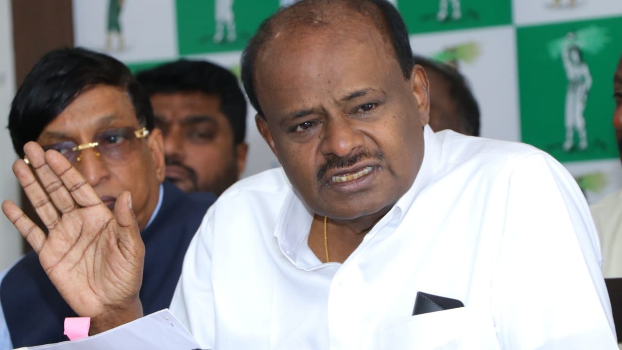 ಸ್ಟಿಂಗ್ ಆಪರೇಷನ್ ಕಿಚ್ಚು: ಕಿಂಗ್ಪಿನ್ ಬಂಧನಕ್ಕೆ ಕುಮಾರಸ್ವಾಮಿ ಡೆಡ್ಲೈನ್, ರಾಜ್ಯಾದ್ಯಂತ ಹೋರಾಟಕ್ಕೆ ಸಿದ್ಧತೆ ಸ್ಟಿಂಗ್ ಆಪರೇಷನ್ ಕಿಚ್ಚು: ಕಿಂಗ್ಪಿನ್ ಬಂಧನಕ್ಕೆ ಕುಮಾರಸ್ವಾಮಿ ಡೆಡ್ಲೈನ್, ರಾಜ್ಯಾದ್ಯಂತ ಹೋರಾಟಕ್ಕೆ ಸಿದ್ಧತೆ