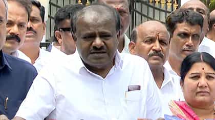 ಸ್ಟಿಂಗ್ ಆಪರೇಷನ್​: ಡಿಜಿ ಕಚೇರಿಗೆ ಹೊರಟಿದ್ದ ಹೆಡಿಕೆಯನ್ನ ತಡೆದ ಪೊಲೀಸ್​​