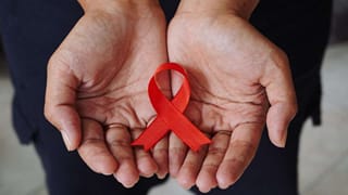 ಬೆಂಗಳೂರಿನಲ್ಲಿ HIV ಹೆಚ್ಚಳ: ಆತಂಕಗೊಂಡು ಸ್ವಯಂ ತಪಾಸಣೆಗೆ ಒಳಪಟ್ಟ ಯುವಕ-ಯುವತಿಯರು