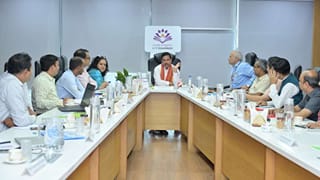 ಧಾರವಾಡ ಐಐಟಿಯಲ್ಲಿ ಪ್ರಲ್ಹಾದ್​ ಜೋಶಿ ಮಹತ್ವದ ಸಭೆ: ಅಭಿವೃದ್ಧಿ ಕಾರ್ಯಗಳ ಪರಿಶೀಲನೆ