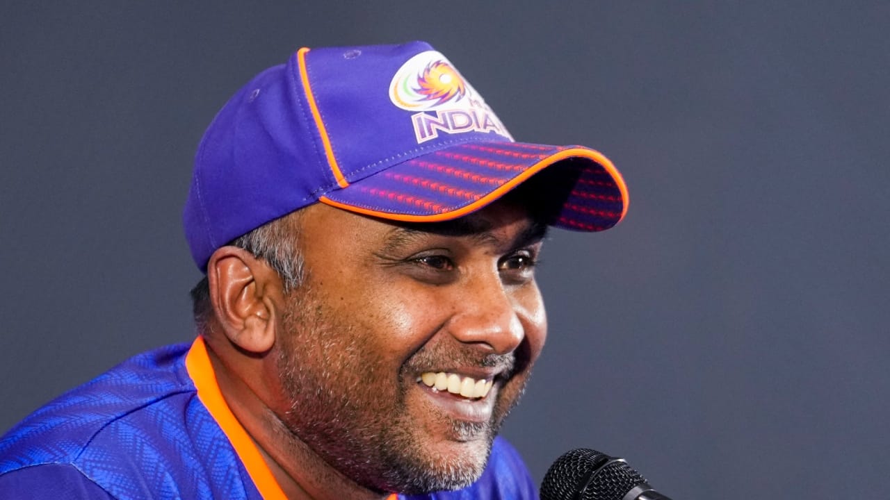 2022 ರ ಆವೃತ್ತಿಯವರೆಗೆ ಮುಂಬೈ ಇಂಡಿಯನ್ಸ್ ತಂಡದ ಮುಖ್ಯ ಕೋಚ್ ಆಗಿದ್ದ ಜಯವರ್ಧನೆ ಆ ನಂತರ SA20, ILT20 ಮತ್ತು MLC ಯಂತಹ ವಿದೇಶಿ ಲೀಗ್ಗಳಲ್ಲಿ ಮುಂಬೈ ಇಂಡಿಯನ್ಸ್ ಒಡೆತನದ ತಂಡಗಳಿಗೆ ಜಾಗತಿಕ ಪ್ರದರ್ಶನದ ಮುಖ್ಯಸ್ಥರಾಗಿ ಬಡ್ತಿ ಪಡೆದಿದ್ದರು(PC-PTI).