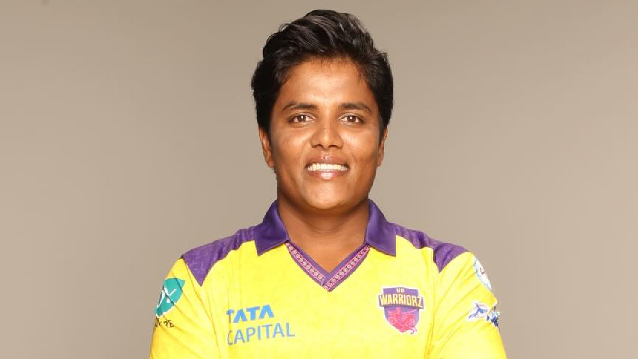 ಗುಣಾಲನ್ ಕಮಲಿನಿ: ಭಾರತದ ಯುವ ಭರವಸೆಯ ಆಟಗಾರ್ತಿ ಗುಣಾಲನ್ ಕಮಿಲಿನಿ ಅವರು ಈ ಬಾರಿ 40 ಲಕ್ಷ ರೂ. ಮೂಲ ಬೆಲೆ ಘೋಷಿಸಿದ್ದಾರೆ. ಕಳೆದ ಸೀಸನ್ನಲ್ಲಿ ಮುಂಬೈ ಇಂಡಿಯನ್ಸ್ ತಂಡದಲ್ಲಿದ್ದ ಕಮಲಿನಿ ಈ ಬಾರಿ ಹೊಸ ಟೀಮ್ ಪಾಲಾಗುವ ಸಾಧ್ಯತೆಯಿದೆ. (PC: Gettyimages)