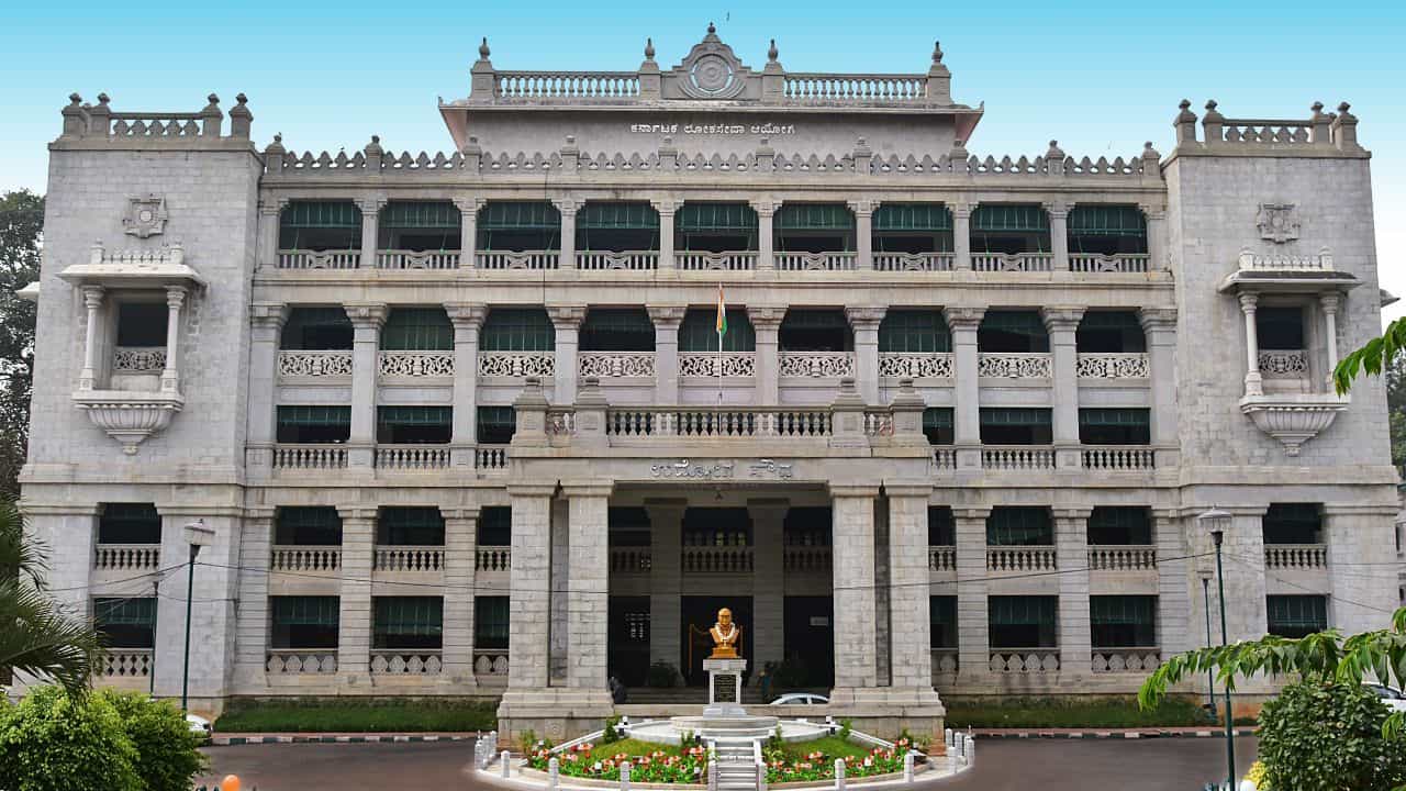 ಕೆಪಿಎಸ್ಸಿ ಹಗರಣ: ಎರಡು ಟೀಂಗಳಿಂದ ನಡೆಯುತ್ತಿತ್ತು ಡೀಲ್!; ಜ್ಞಾನೇಂದ್ರ ವಿಚಾರಣೆ ವೇಳೆ ಹಲವು ಪ್ರಮುಖ ವಿಚಾರ ಬಯಲು ಕೆಪಿಎಸ್ಸಿ ಹಗರಣ: ಎರಡು ಟೀಂಗಳಿಂದ ನಡೆಯುತ್ತಿತ್ತು ಡೀಲ್!; ಜ್ಞಾನೇಂದ್ರ ವಿಚಾರಣೆ ವೇಳೆ ಹಲವು ಪ್ರಮುಖ ವಿಚಾರ ಬಯಲು