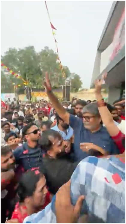 ‘ಪ್ರೇಮದ ಊರಲಿ’ ಸ್ಟಾರ್ಸ್ ನೋಡಲು ಮುಗಿಬಿದ್ದ ಜನ