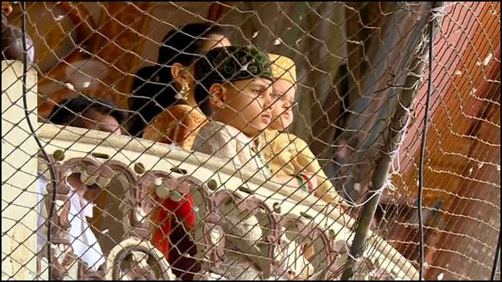 ಮೈಸೂರು ದಸರಾ: ಅರಮನೆಯಿಂದಲೇ ಅಮ್ಮನ ಜೊತೆಗೆ ಆದ್ಯವೀರ್, ಯುಗಾಧ್ಯಕ್ಷ ಪೂಜೆ ವೀಕ್ಷಣೆ ಮೈಸೂರು ದಸರಾ: ಅರಮನೆಯಿಂದಲೇ ಅಮ್ಮನ ಜೊತೆಗೆ ಆದ್ಯವೀರ್, ಯುಗಾಧ್ಯಕ್ಷ ಪೂಜೆ ವೀಕ್ಷಣೆ