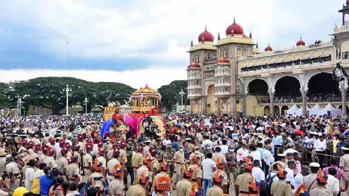 ನಂದಿಧ್ವಜ ಮುರಿತು, ಮಾವುತನ ಪತ್ನಿ ಸಾವು, ಅಂಬಾರಿ ತಾಲೀಮಿನಲ್ಲಿ ಮಹೇಂದ್ರ ಕೈಕೊಟ್ಟ: ದಸರಾದಲ್ಲಿ ಯಾಕಿಷ್ಟು ಅಭಾಸಗಳು? ನಂದಿಧ್ವಜ ಮುರಿತು, ಮಾವುತನ ಪತ್ನಿ ಸಾವು, ಅಂಬಾರಿ ತಾಲೀಮಿನಲ್ಲಿ ಮಹೇಂದ್ರ ಕೈಕೊಟ್ಟ: ದಸರಾದಲ್ಲಿ ಯಾಕಿಷ್ಟು ಅಭಾಸಗಳು?
