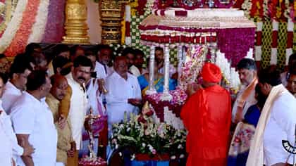 ವಿಶ್ವವಿಖ್ಯಾತ ಮೈಸೂರು ದಸರಾ ಮಹೋತ್ಸವಕ್ಕೆ ವಿಧ್ಯುಕ್ತ ಚಾಲನೆ