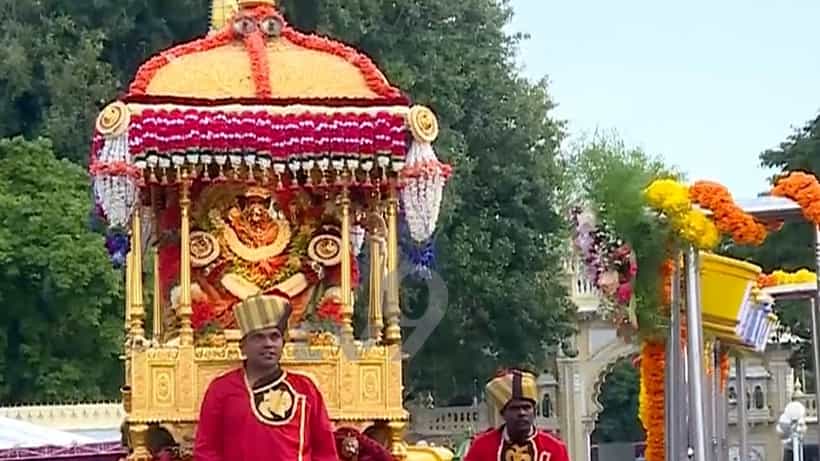 ಮೈಸೂರು ದಸರಾ ಜಂಬೂಸವಾರಿಗೆ ಕ್ಷಣಗಣನೆ: ಅಂಬಾರಿ ಹೊತ್ತು ಸಾಗಲಿರುವ ಪ್ರಶಾಂತ, ಇಂದಿನ ಕಾರ್ಯಕ್ರಮಗಳ ವೇಳಾಪಟ್ಟಿ ಇಲ್ಲಿದೆ