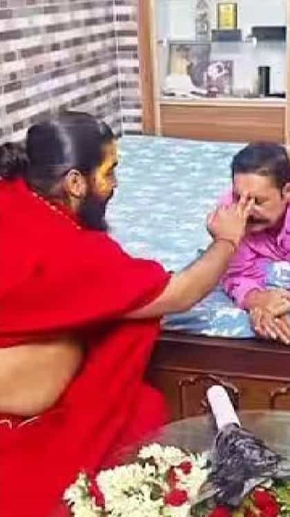 ಮಂಚದ ಮೇಲೆ ಮಲಗಿಕೊಂಡೇ ತಿಲಕ ಇರಿಸಿಕೊಂಡ ಬಿಹಾರದ ಶಾಸಕ ಅನಂತ್ ಸಿಂಗ್; ವಿಡಿಯೋ ವೈರಲ್
