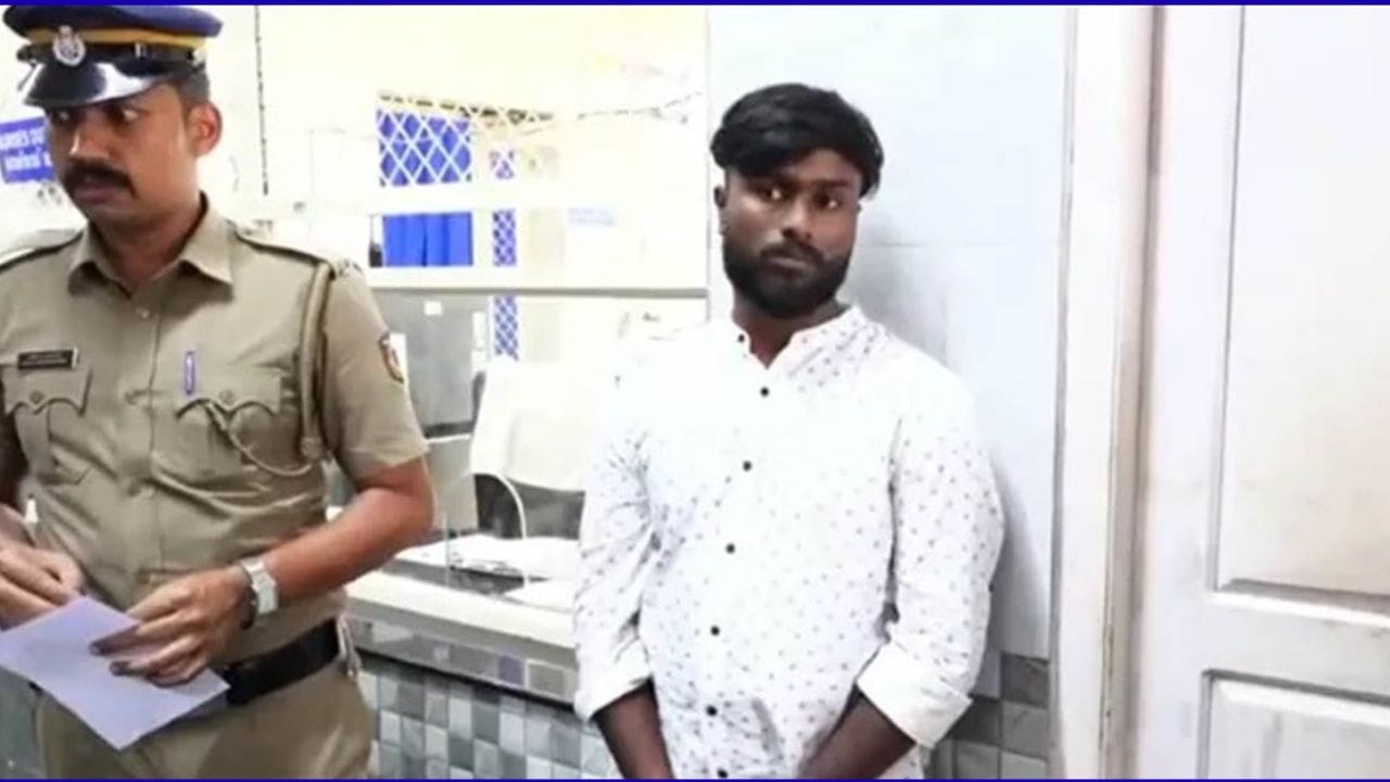 ಕೇರಳದಲ್ಲಿ 18ರ ಪ್ರೇಯಸಿಯ ಕೊಲೆ: ಪ್ರಿಯಕರನಿಂದ ಕಲ್ಲಿನಿಂದ ಜಜ್ಜಿ, ಬೆಂಕಿ ಹಚ್ಚಿ ಸಾಕ್ಷಿ ನಾಶ