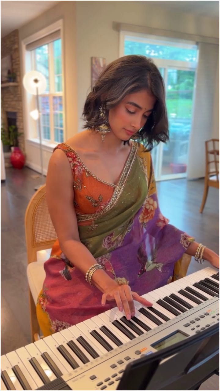 ಬರ್ತ್​​ಡೇ ಗರ್ಲ್​ ಪೂಜಾ ಹೆಗ್ಡೆ ಹೇಗೆ ಪಿಯಾನೋ ಬಾರಿಸ್ತಾರೆ ನೋಡಿ