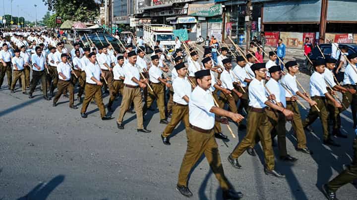 ರಾಜ್ಯದ ಹಲವೆಡೆ RSS ಪಥಸಂಚಲನಕ್ಕೆ ಸಿದ್ಧತೆ: ಕೆಲವೆಡೆ ಷರತ್ತುಬದ್ಧ ಅನುಮತಿ; ಕೆಲವೆಡೆ ನಕಾರ ರಾಜ್ಯದ ಹಲವೆಡೆ RSS ಪಥಸಂಚಲನಕ್ಕೆ ಸಿದ್ಧತೆ: ಕೆಲವೆಡೆ ಷರತ್ತುಬದ್ಧ ಅನುಮತಿ; ಕೆಲವೆಡೆ ನಕಾರ