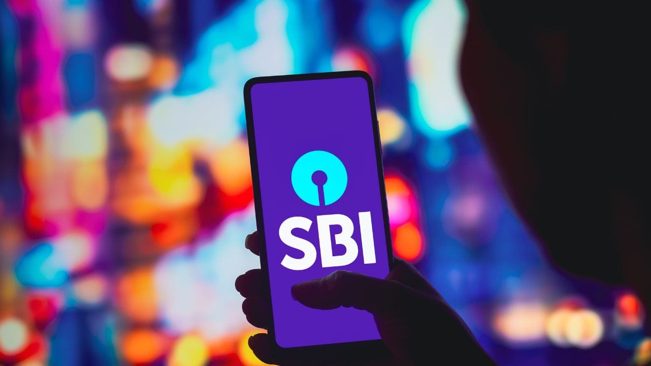 ಎಸ್ಬಿಐ ಡೇಟಾ ಡಾರ್ಕ್ ವೆಬ್ನಲ್ಲಿ ಸೋರಿಕೆ: 3,897 ಗ್ರಾಹಕರ ವೈಯಕ್ತಿಕ ಮಾಹಿತಿ ಪತ್ತೆ ಎಸ್ಬಿಐ ಡೇಟಾ ಡಾರ್ಕ್ ವೆಬ್ನಲ್ಲಿ ಸೋರಿಕೆ: 3,897 ಗ್ರಾಹಕರ ವೈಯಕ್ತಿಕ ಮಾಹಿತಿ ಪತ್ತೆ