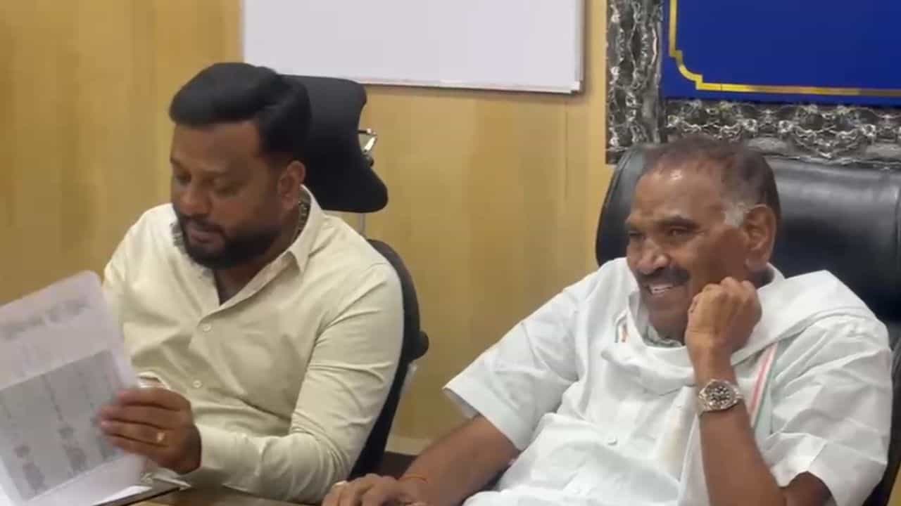 ಒಂದು ಕಂಟ್ರೋಲ್ ರೂಂ ಸಿದ್ಧತೆಗಾಗಿ 50 ಲಕ್ಷಕ್ಕೆ ಟೆಂಡರ್: ಹಾಸನಾಂಬೆ ಜಾತ್ರೆಯ ಖರ್ಚು ಕೇಳಿ ಶಾಕ್​ ಆದ ಸಚಿವ ಶಿವಲಿಂಗೇಗೌಡ