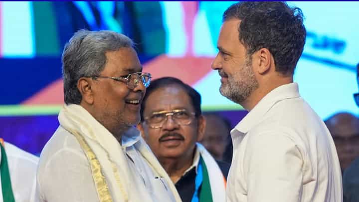 ಸ್ಟಿಂಗ್ ಆಪರೇಷನ್ ಟೆನ್ಷನ್ ಮಧ್ಯೆ ರಾಹುಲ್ ಗಾಂಧಿ ಭೇಟಿಗೆ ಸಮಯ ಕೇಳಿದ ಸಿದ್ದರಾಮಯ್ಯ ಸ್ಟಿಂಗ್ ಆಪರೇಷನ್ ಟೆನ್ಷನ್ ಮಧ್ಯೆ ರಾಹುಲ್ ಗಾಂಧಿ ಭೇಟಿಗೆ ಸಮಯ ಕೇಳಿದ ಸಿದ್ದರಾಮಯ್ಯ