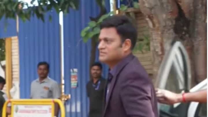 ಸೌಜನ್ಯ ಪ್ರಕರಣ ಮರುತನಿಖೆ: ಸಿಎಂ ಡಿಕೆ ಶಿವಕುಮಾರ್ ಭೇಟಿಯಾದ ಎಸ್ಐಟಿ ಮುಖ್ಯಸ್ಥ ಸೌಜನ್ಯ ಪ್ರಕರಣ ಮರುತನಿಖೆ: ಸಿಎಂ ಡಿಕೆ ಶಿವಕುಮಾರ್ ಭೇಟಿಯಾದ ಎಸ್ಐಟಿ ಮುಖ್ಯಸ್ಥ
