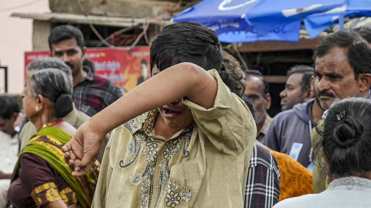 ನಾವು ಉದ್ಯೋಗಗಳನ್ನು ಸೃಷ್ಟಿಸುತ್ತಿದ್ದೇವೋ, ಅಥವಾ ಕೇವಲ ಕೆಲಸಗಾರರನ್ನು ಸೃಷ್ಟಿಸುತ್ತಿದ್ದೇವೋ? ವಾಸ್ತವ ತಿಳಿಯಿರಿ ನಾವು ಉದ್ಯೋಗಗಳನ್ನು ಸೃಷ್ಟಿಸುತ್ತಿದ್ದೇವೋ, ಅಥವಾ ಕೇವಲ ಕೆಲಸಗಾರರನ್ನು ಸೃಷ್ಟಿಸುತ್ತಿದ್ದೇವೋ? ವಾಸ್ತವ ತಿಳಿಯಿರಿ
