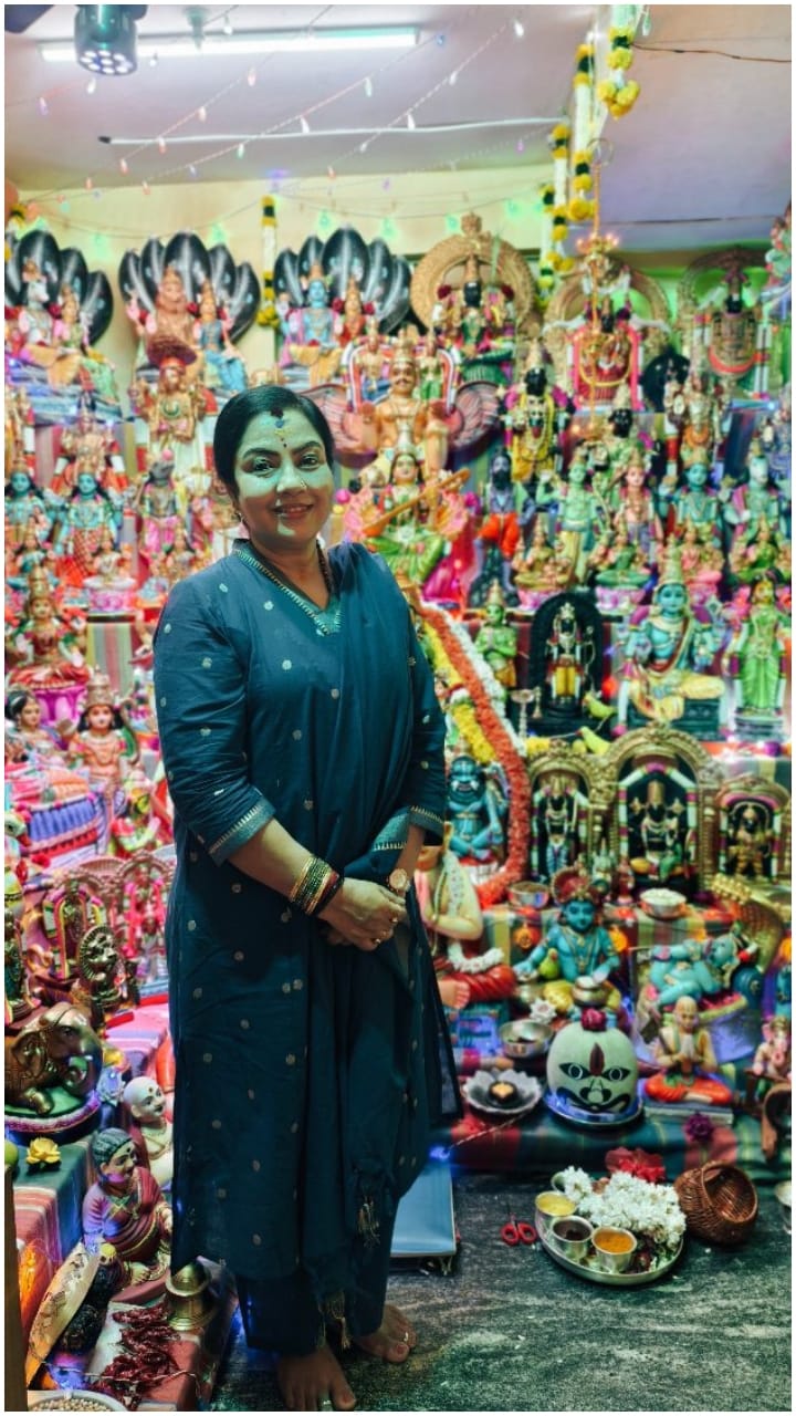 ದಸರಾ ಮುಗಿದರೂ ಬೊಂಬೆಗಳ ಕಲರವ ಜೀವಂತ