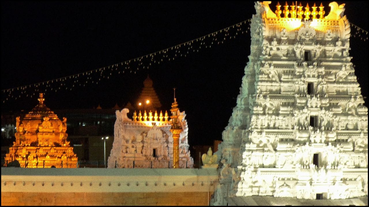ತಿರುಮಲ ಭಕ್ತರಿಗೆ ಬಿಗ್ ಅಲರ್ಟ್: ಎರಡು ದಿನಗಳ ಕಾಲ ಬೆಟ್ಟದ ಮೇಲೆ ಬೈಕ್ ಸಂಚಾರಕ್ಕೆ ನಿಷೇಧ! ತಿರುಮಲ ಭಕ್ತರಿಗೆ ಬಿಗ್ ಅಲರ್ಟ್: ಎರಡು ದಿನಗಳ ಕಾಲ ಬೆಟ್ಟದ ಮೇಲೆ ಬೈಕ್ ಸಂಚಾರಕ್ಕೆ ನಿಷೇಧ!