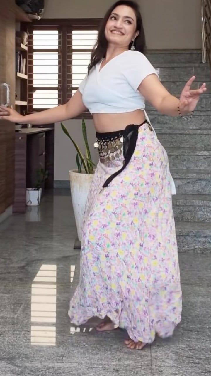 ವೈಷ್ಣವಿ ಗೌಡ ಸಖತ್ ಬೆಲ್ಲಿ ಡ್ಯಾನ್ಸ್: ವಿಡಿಯೋ ನೋಡಿ