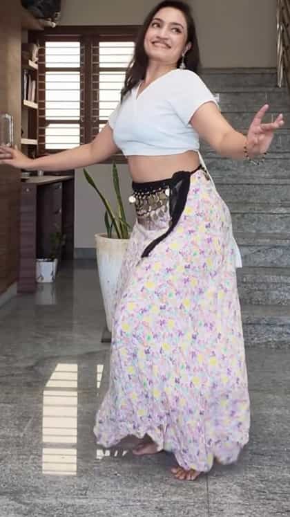 ವೈಷ್ಣವಿ ಗೌಡ ಸಖತ್ ಬೆಲ್ಲಿ ಡ್ಯಾನ್ಸ್: ವಿಡಿಯೋ ನೋಡಿ