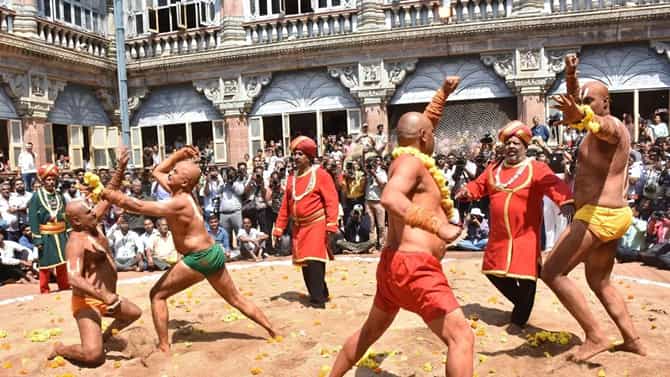 ಮೈಸೂರು ದಸರಾ 2026: ಗೊಂದಲಗಳ ನಡುವೆ ವಜ್ರಮುಷ್ಟಿ ಕಾಳಗ ರದ್ದು!