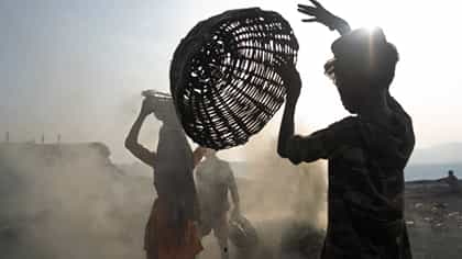 ಹೆಚ್ಚುತ್ತಿರುವ ಮಹಿಳಾ ಉದ್ಯೋಗ ದರದ ಹಿಂದಿನ ಸತ್ಯ