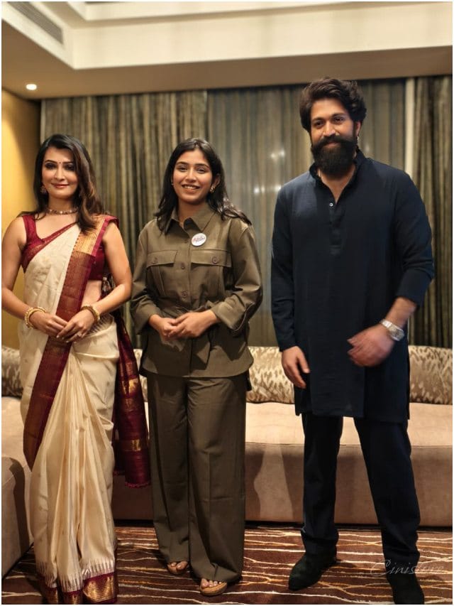‘ಪ್ರೇಮದ ಊರಲಿ’ ಟೀಂನ ಭೇಟಿ ಮಾಡಿದ ಯಶ್-ರಾಧಿಕಾ